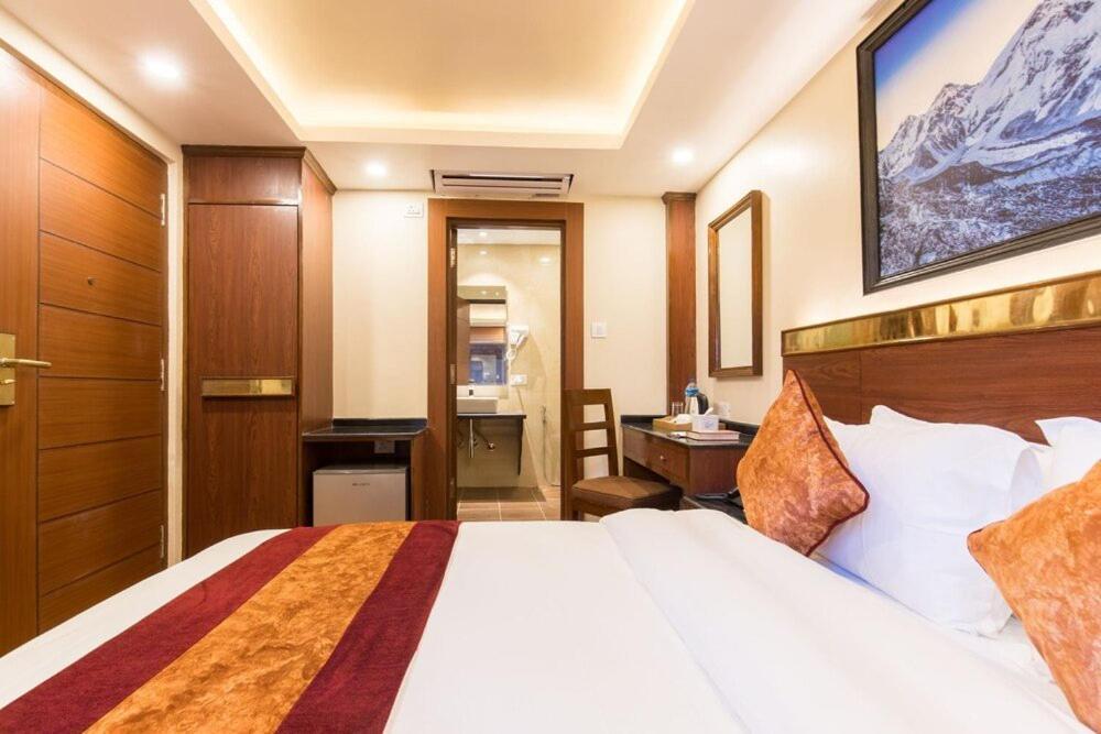Hotel Infinity International Near Igi Airport Neu-Delhi Exterior foto